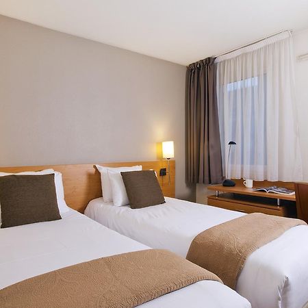 Sejours & Affaires Pantin Charles De Gaulle Aparthotel ภายนอก รูปภาพ
